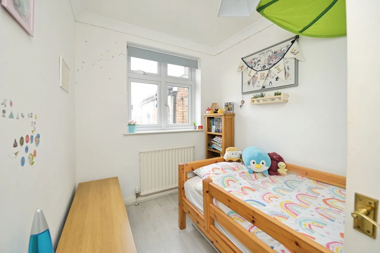 Peartree Gardens, Romford, RM7, photo 13