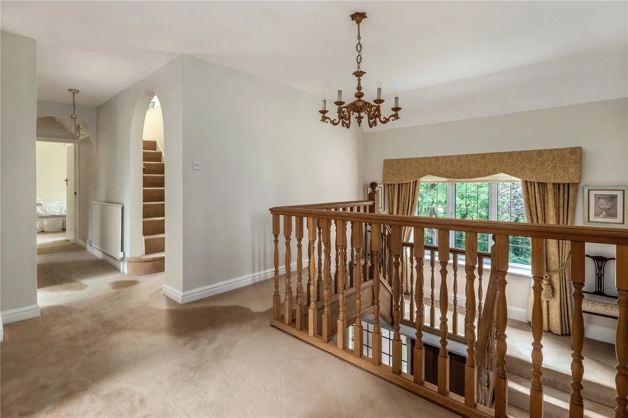 Macclesfield Road, Prestbury, SK10, photo 11