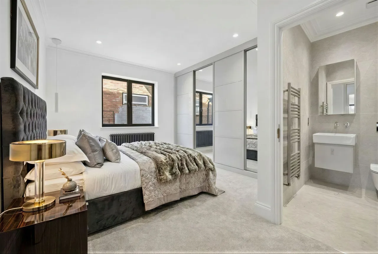 Tomswood Road, Chigwell, IG7, photo 5
