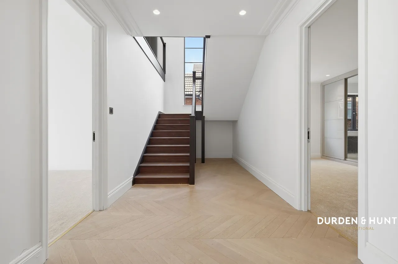 Tomswood Road, Chigwell, IG7, photo 8