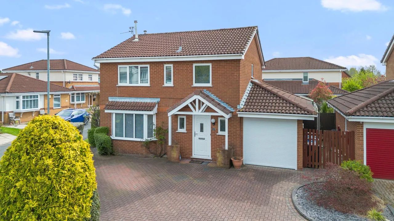 4 bed house for sale — Falstone Close, Birchwood, Warrington, Warrington, WA3 6SU