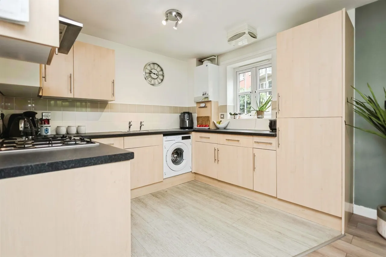 2 bed flat for sale, Harborne Park Road, Birmingham, B17