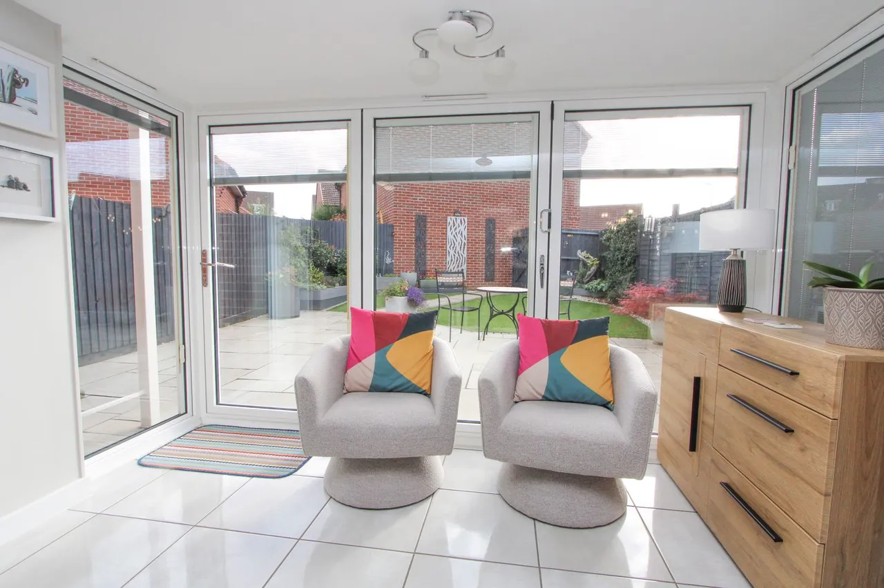 Wainblade Court, Yate, photo 9