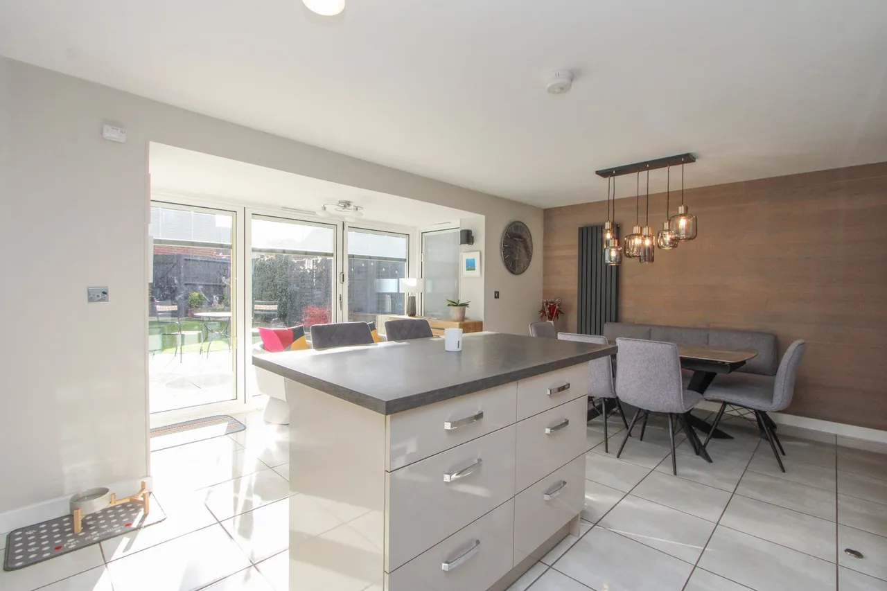 Wainblade Court, Yate, photo 13