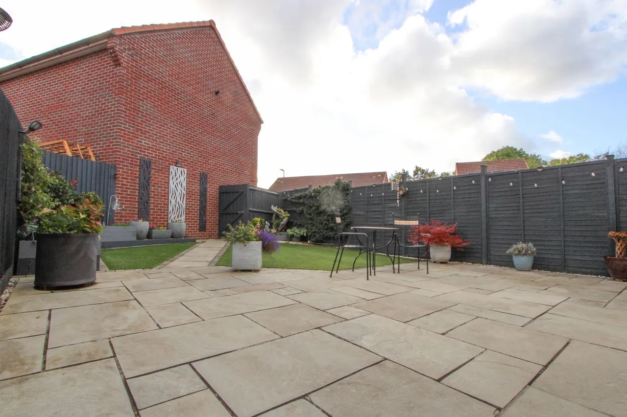 Wainblade Court, Yate, photo 32