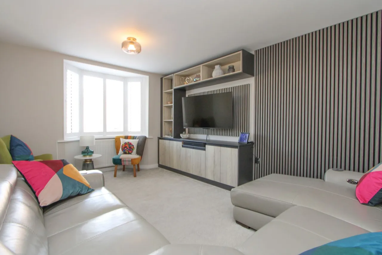 Wainblade Court, Yate, photo 4
