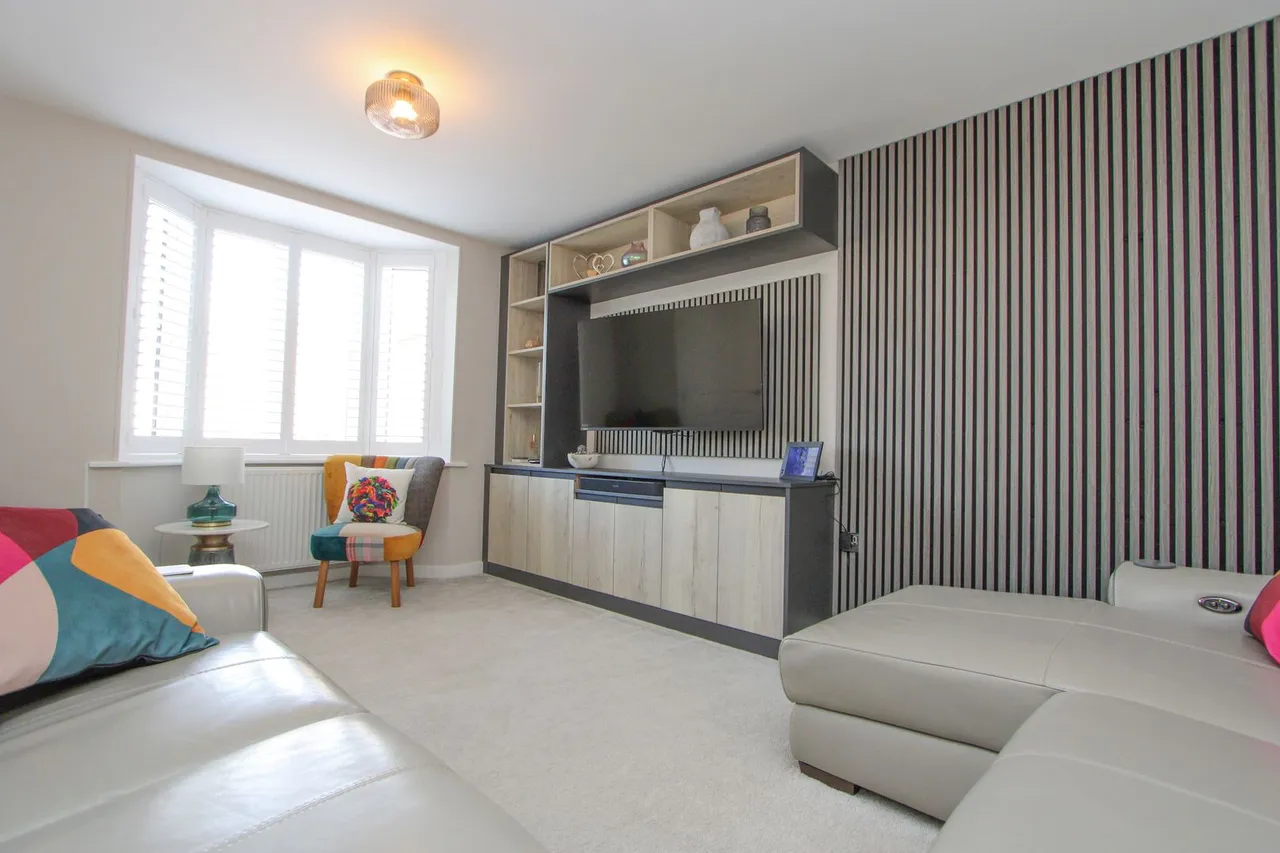 Wainblade Court, Yate, photo 2