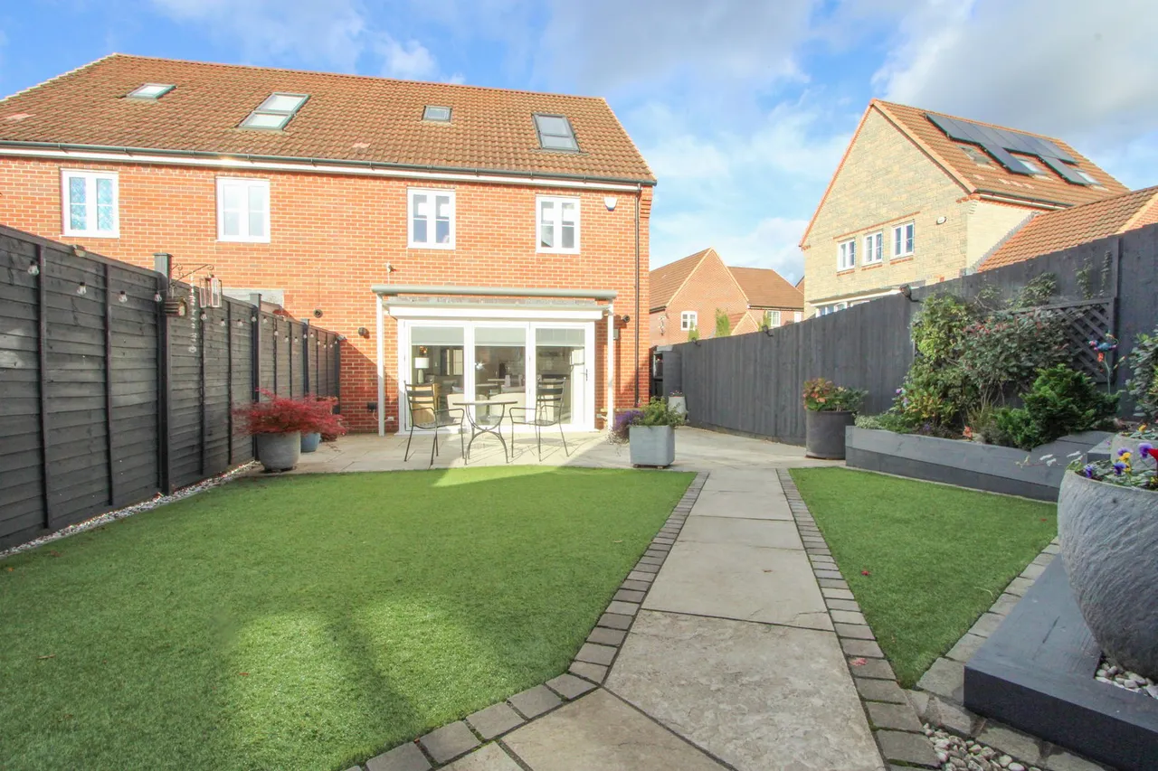 Wainblade Court, Yate, photo 34
