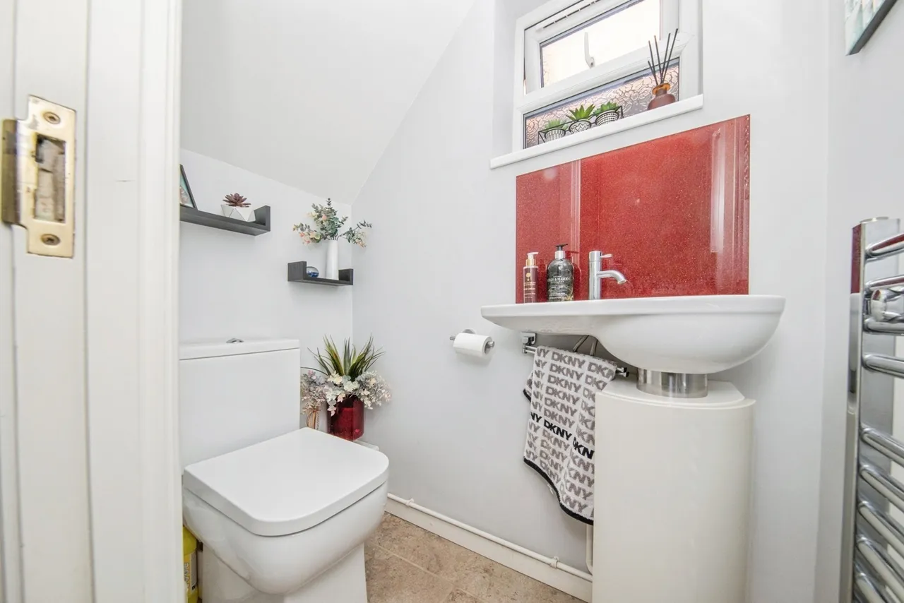 Holcombe Crescent, Ipswich, Suffolk, IP2, photo 6
