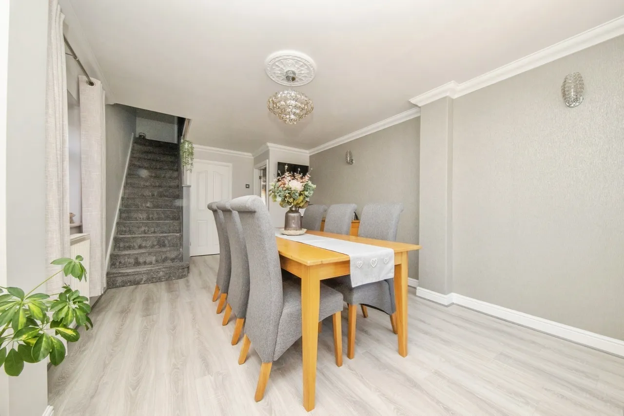 Holcombe Crescent, Ipswich, Suffolk, IP2, photo 3