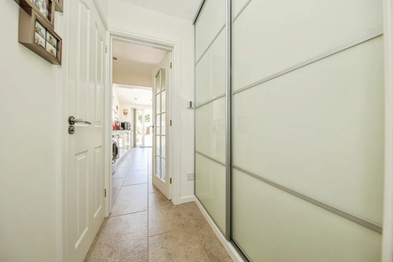Holcombe Crescent, Ipswich, Suffolk, IP2, photo 7