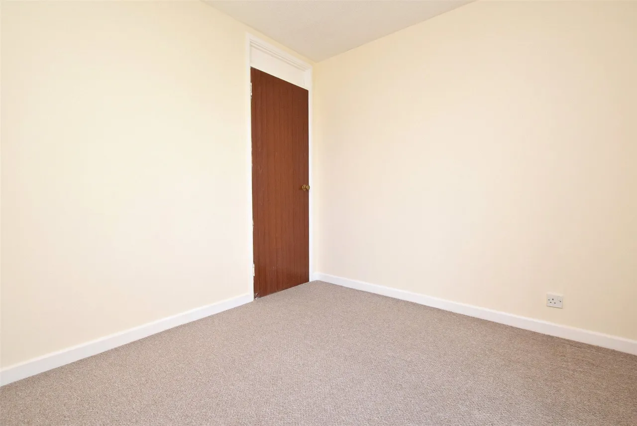 Columbine Way, Harold Wood, RM3 0XN, photo 7