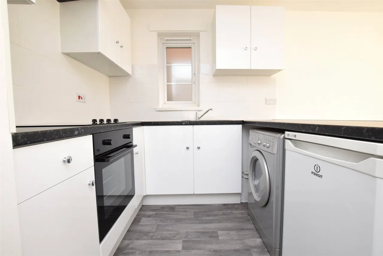 1 bed flat to rent — Columbine Way, Harold Wood, RM3 0XN
