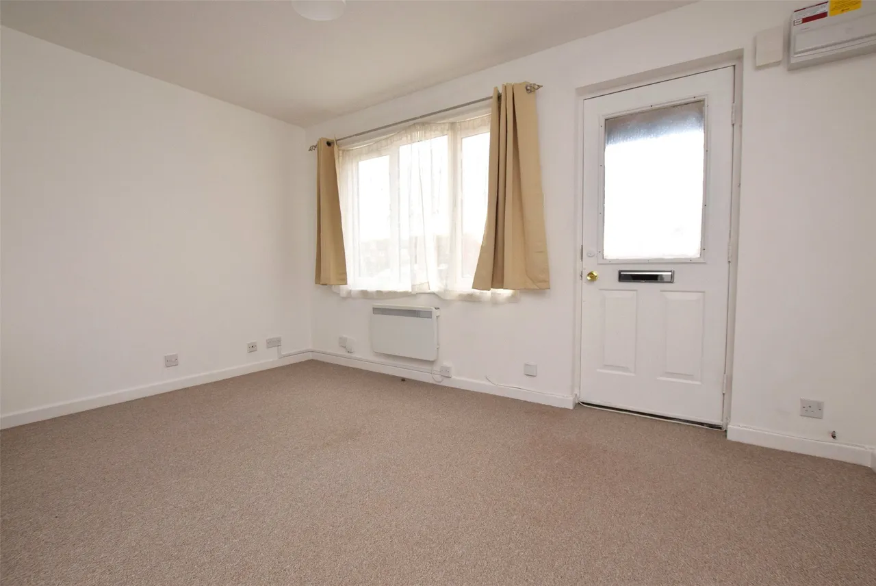 Columbine Way, Harold Wood, RM3 0XN, photo 4