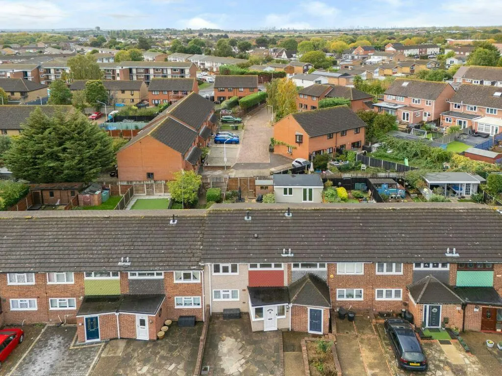 Navarre Gardens, Romford, RM5, photo 18