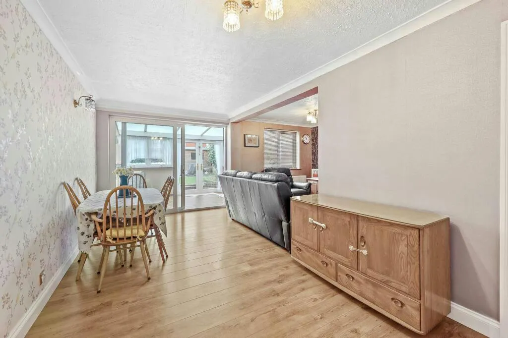 Navarre Gardens, Romford, RM5, photo 7