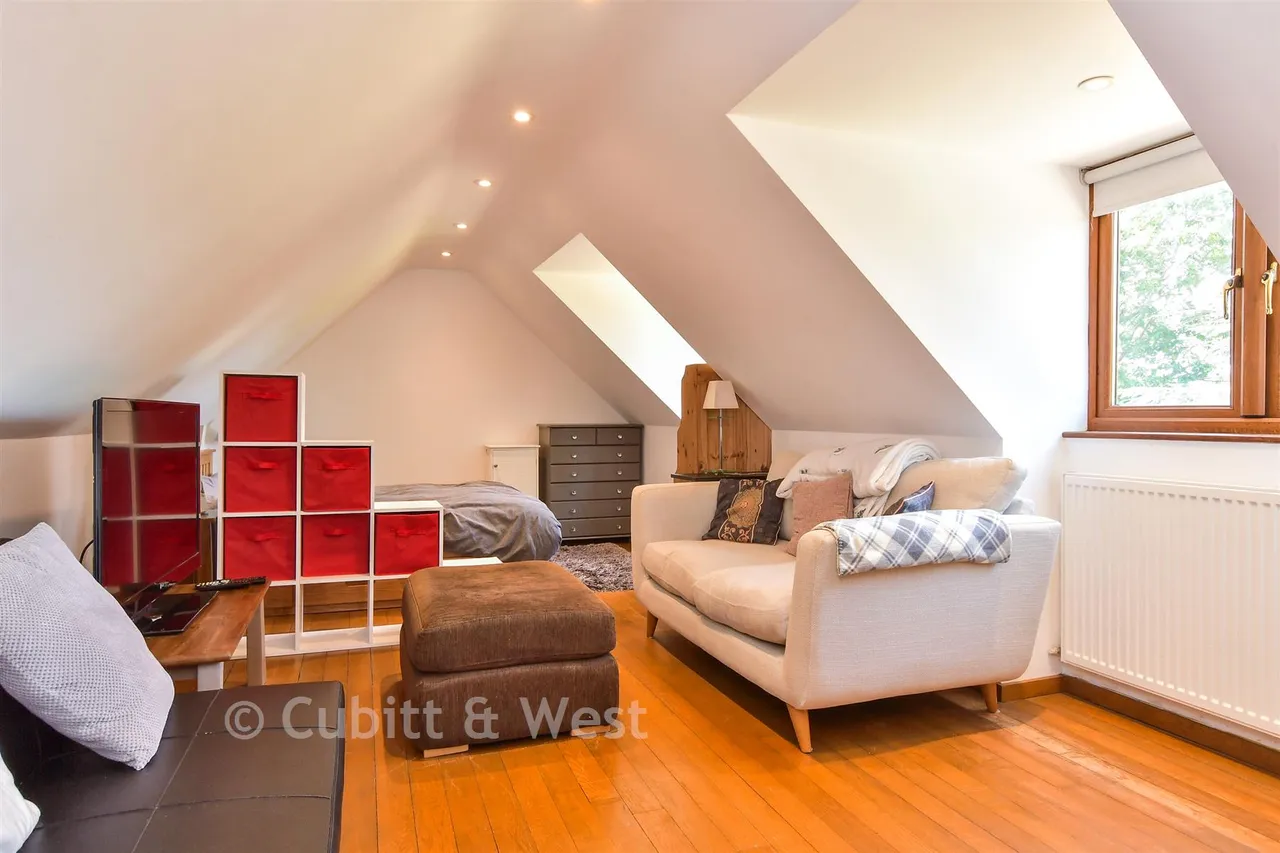 Stall House Lane, North Heath, RH20, photo 15