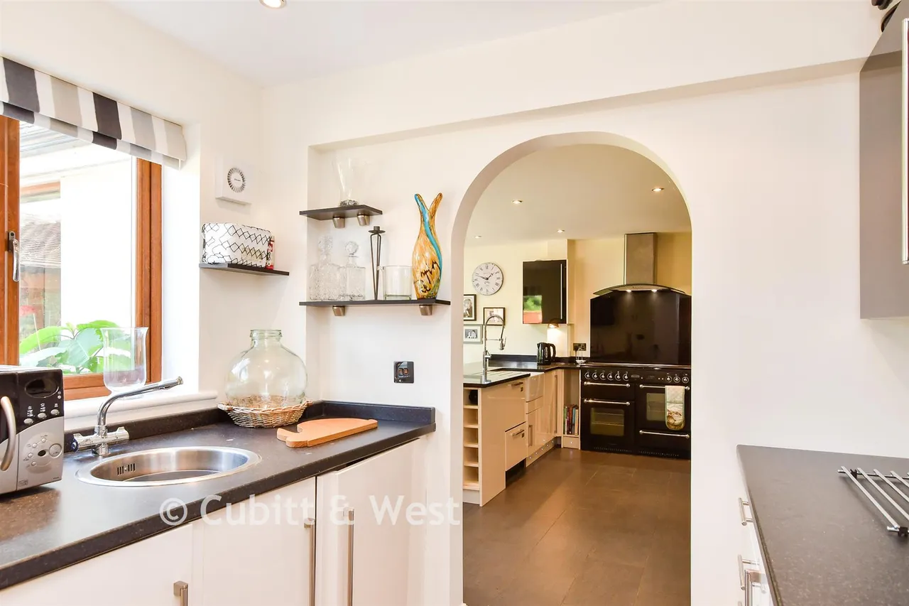 Stall House Lane, North Heath, RH20, photo 5