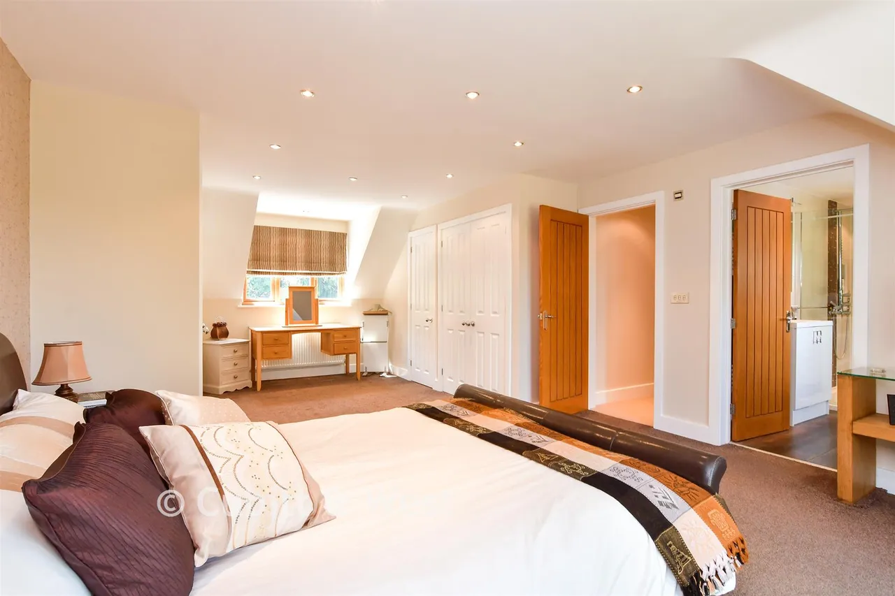 Stall House Lane, North Heath, RH20, photo 8