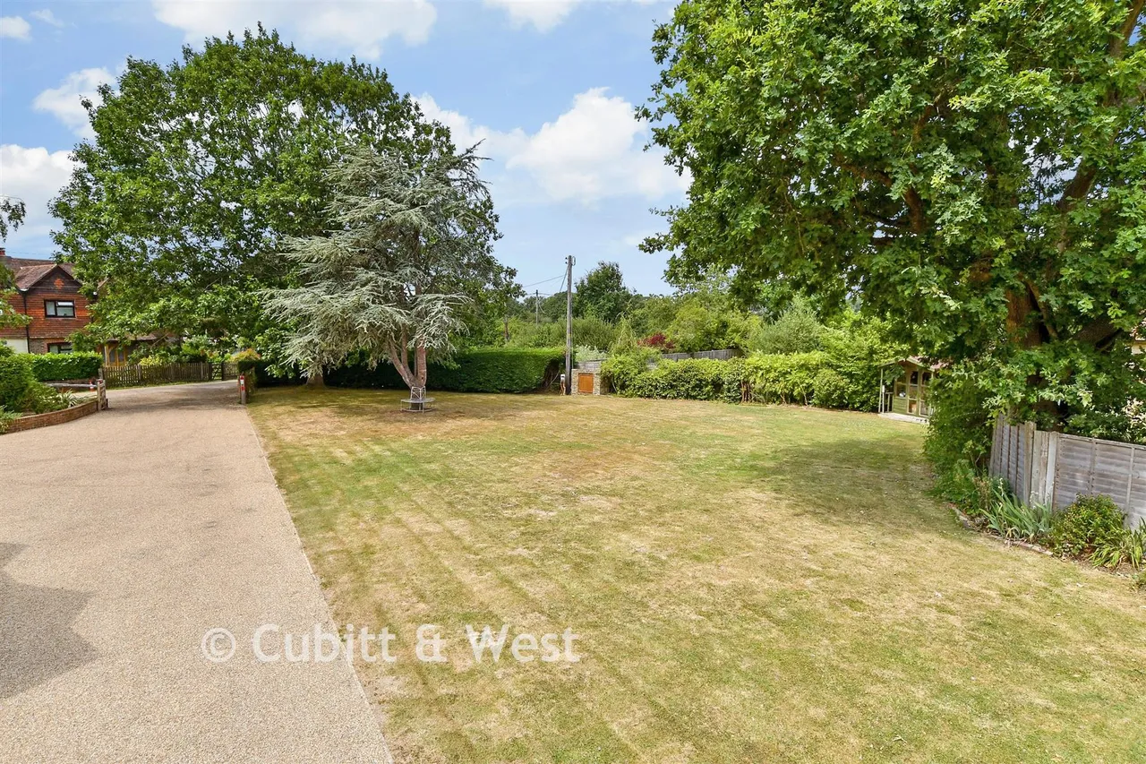 Stall House Lane, North Heath, RH20, photo 22