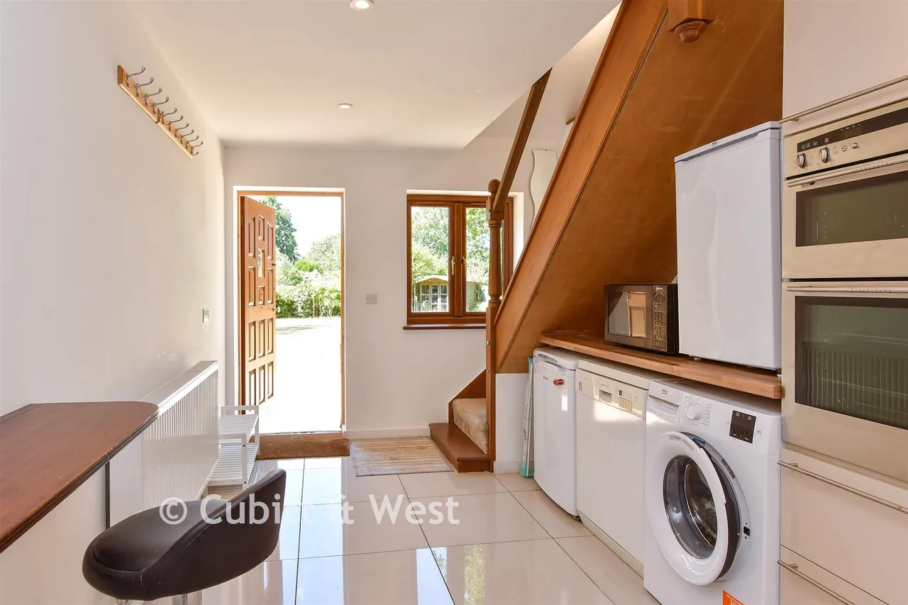 Stall House Lane, North Heath, RH20, photo 17