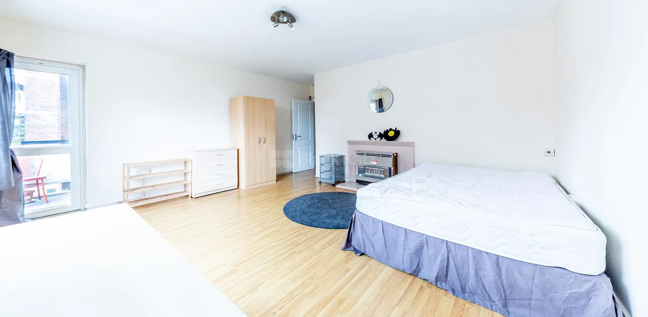 3 bed flat to rent, Castle Road, NW1