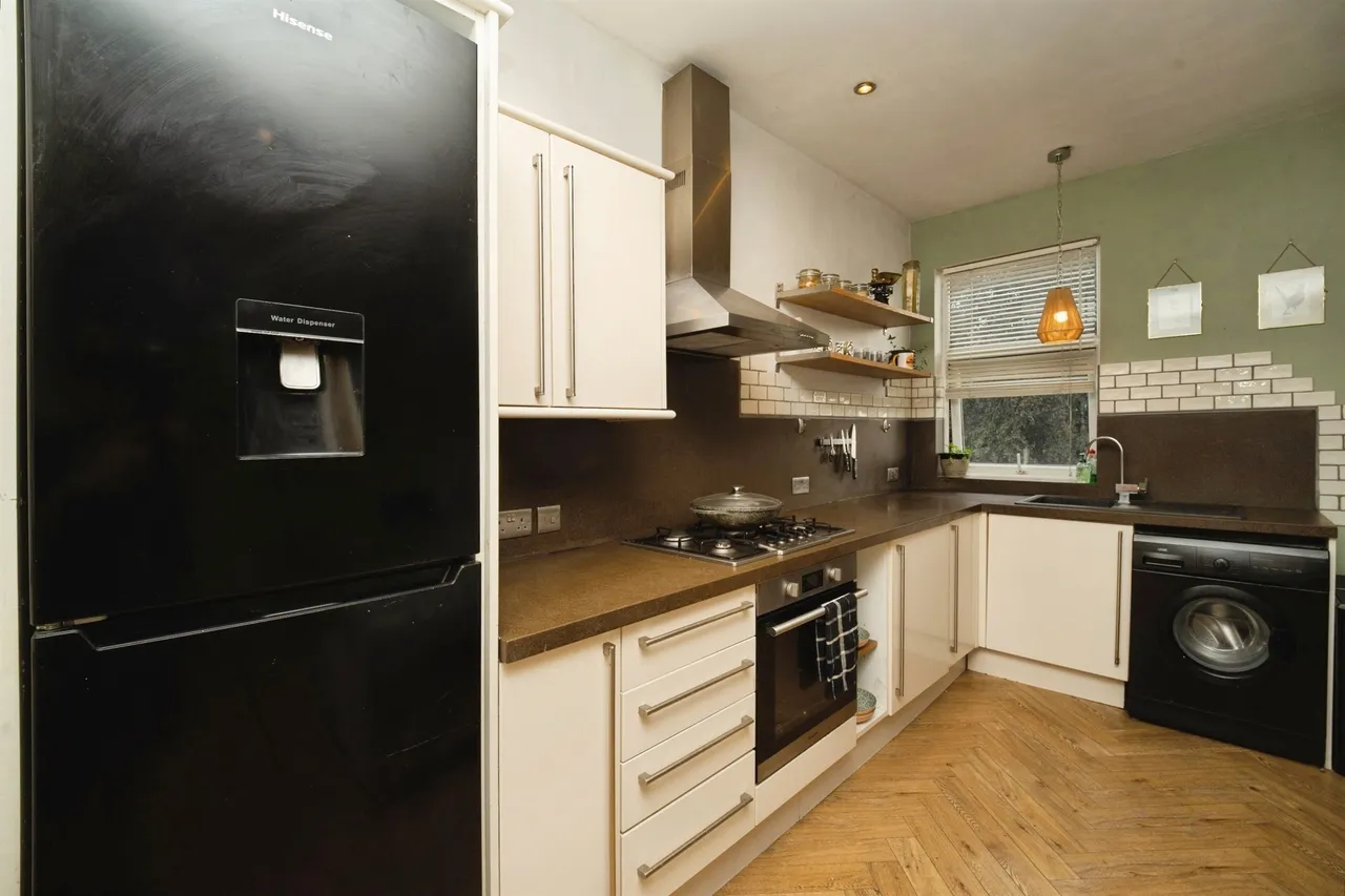 Bradford Road, Wakefield, photo 5