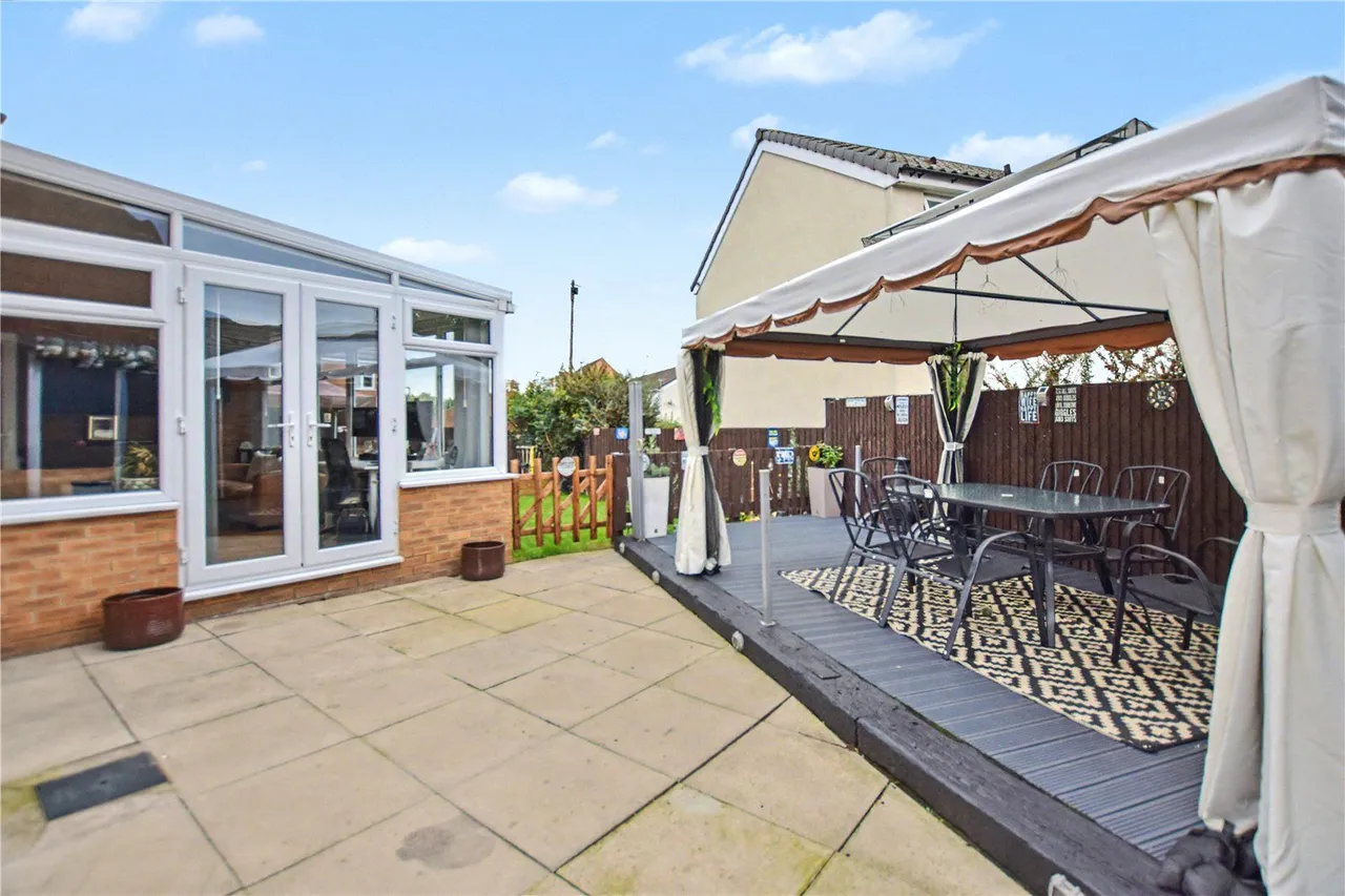 Whinmoor Way, Leeds, LS14, photo 9