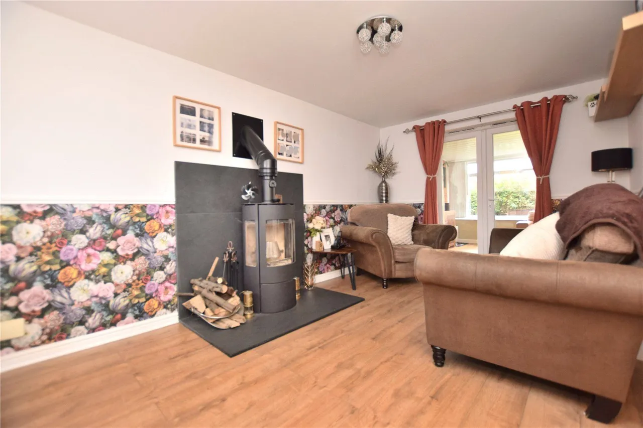 Whinmoor Way, Leeds, LS14, photo 2