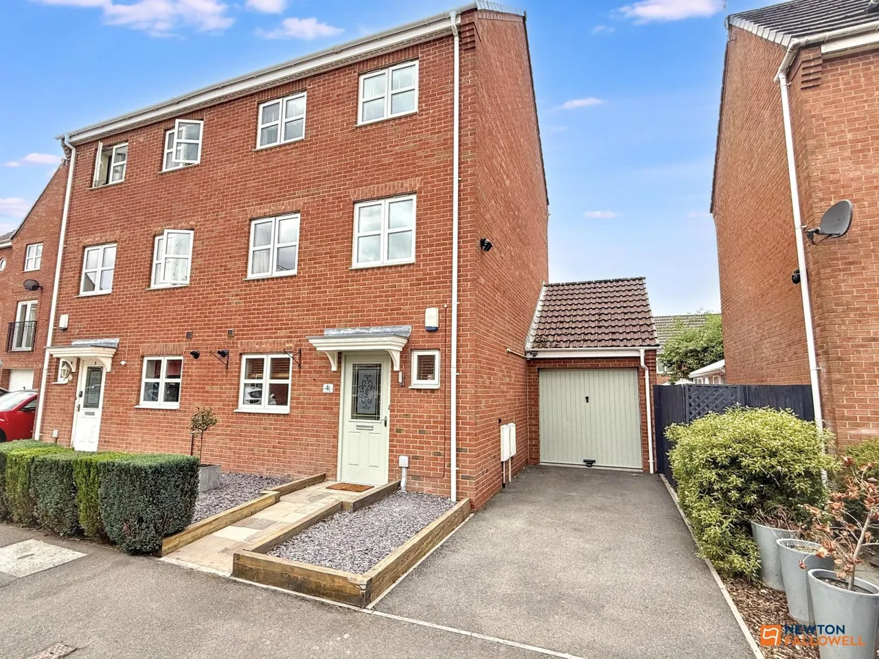 4 bed house for sale, Staples Drive, Coalville, LE67