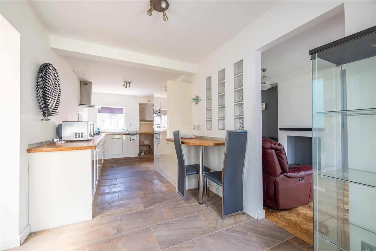 Peel Close, Windsor, SL4 3NP, photo 5