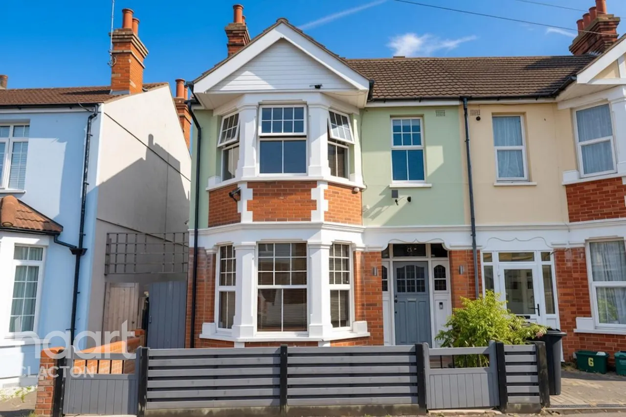5 bed house for sale, Walton Road, Clacton-On-Sea, CO15