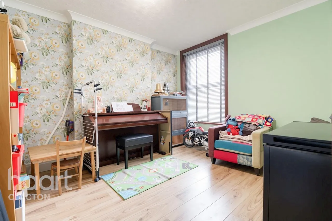 Walton Road, Clacton-On-Sea, CO15, photo 3