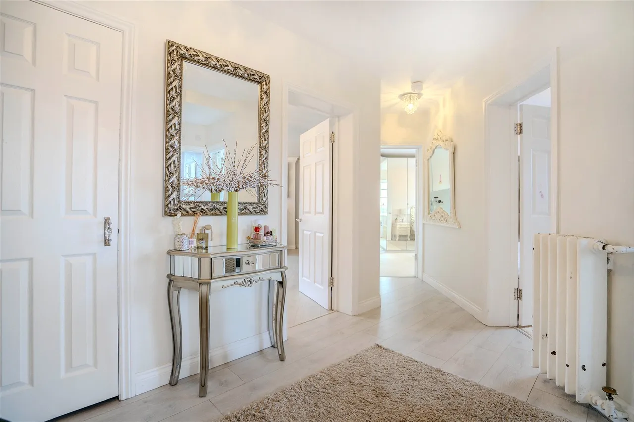 Richmond Hill Court, Richmond, TW10, photo 5