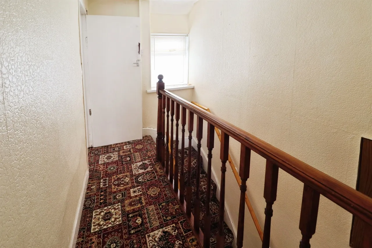 Coedpenmaen Road, Pontypridd, CF37, photo 12