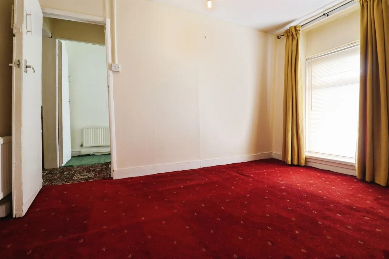Coedpenmaen Road, Pontypridd, CF37, photo 6