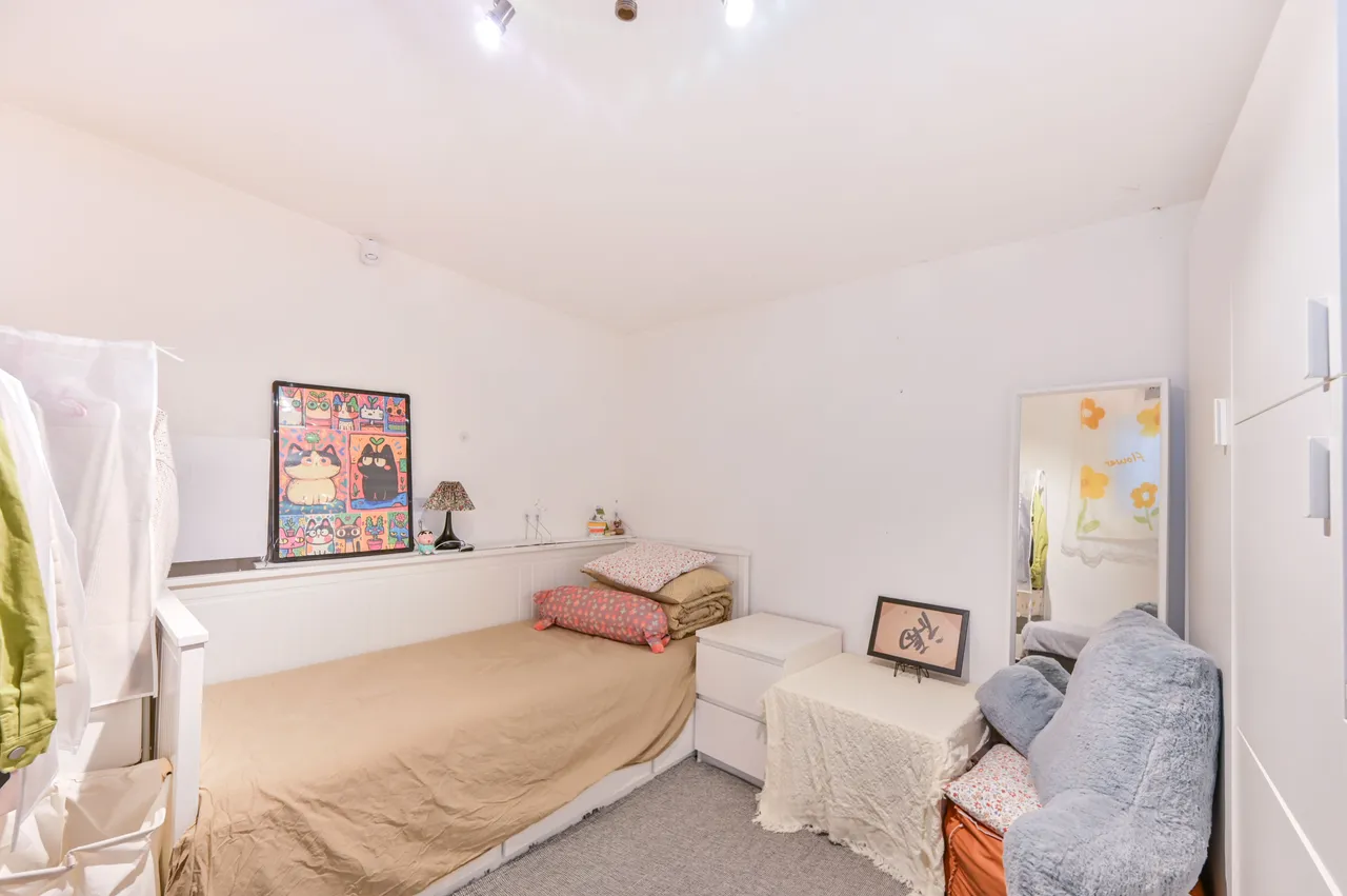 105c Burnley Road, London, photo 11