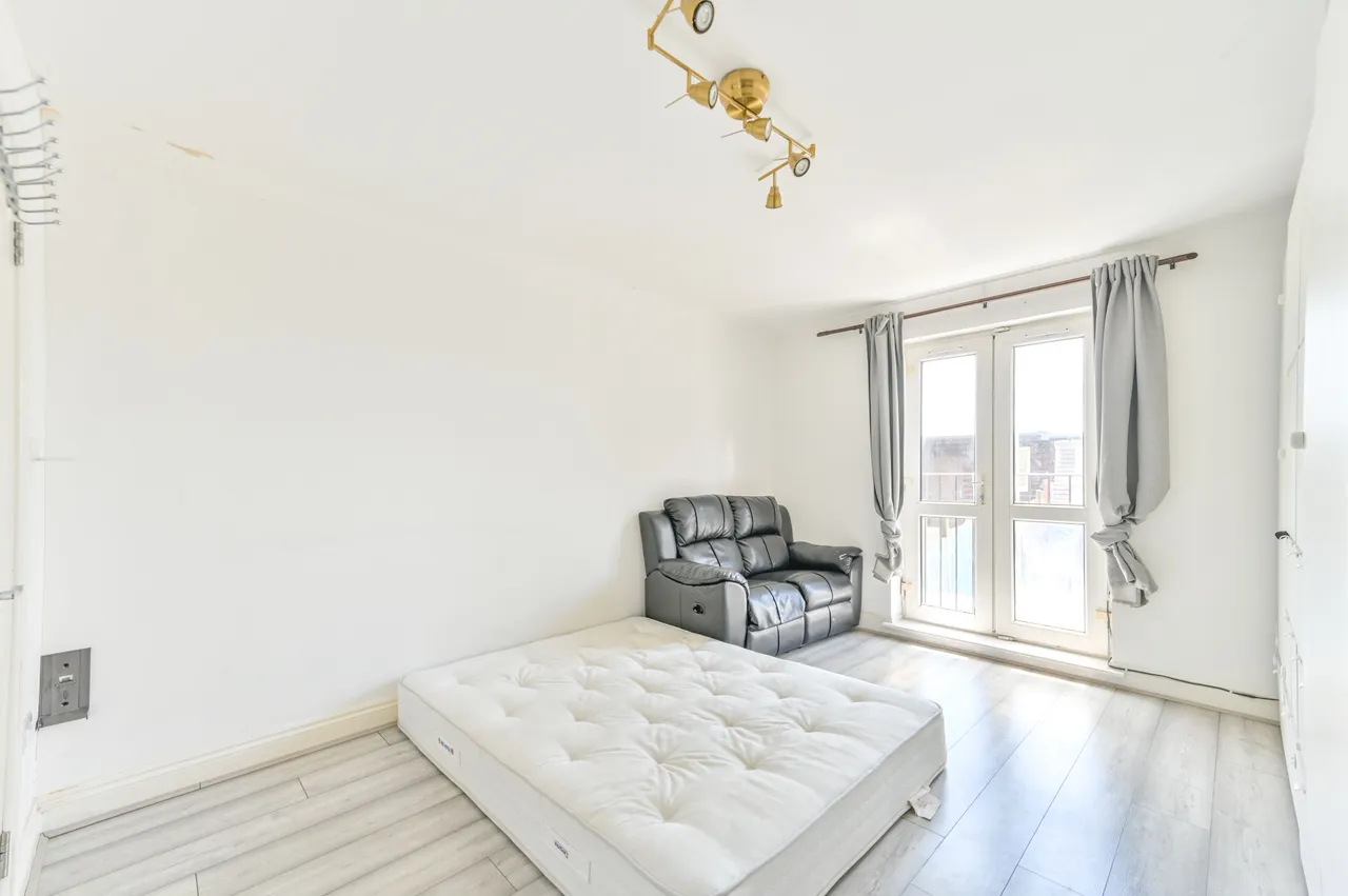 105c Burnley Road, London, photo 7