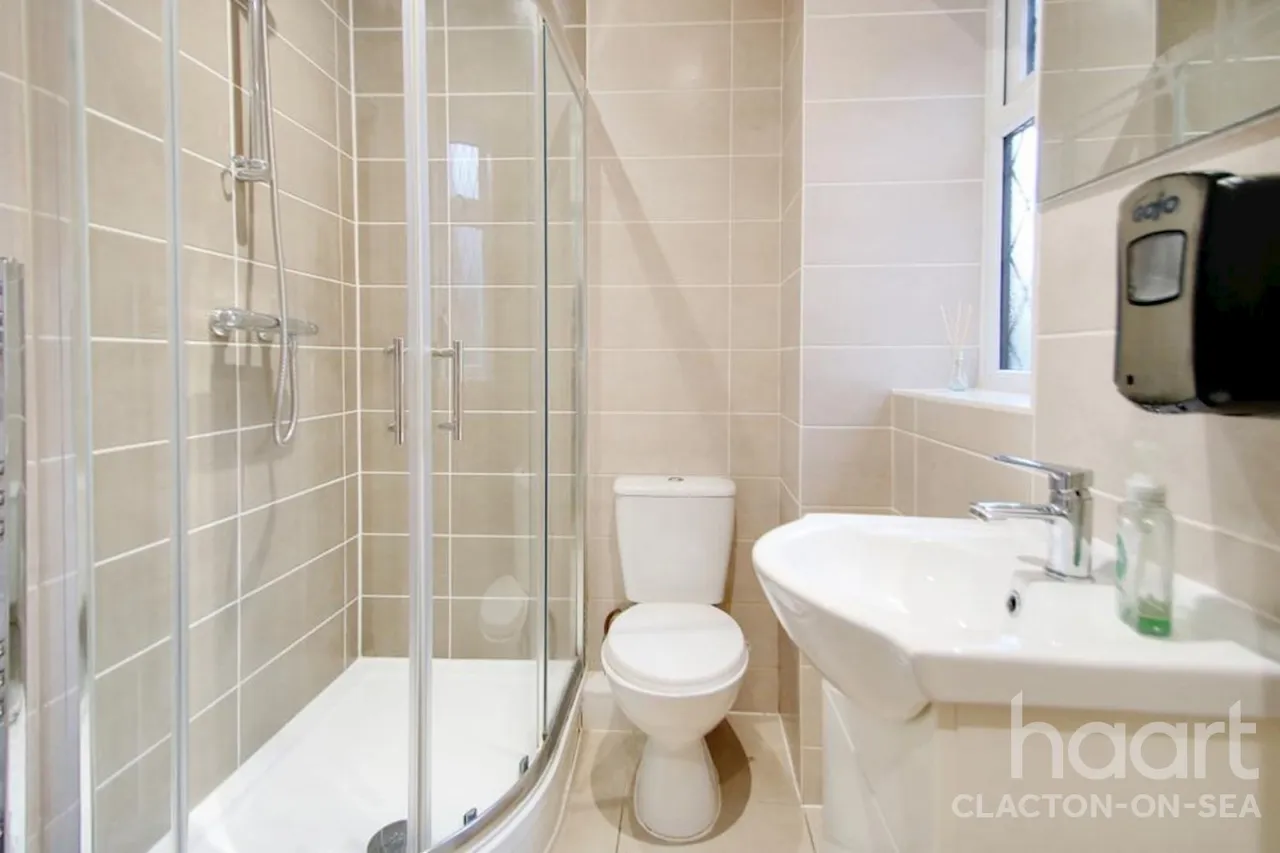 Naze Park Road, CO14, photo 11