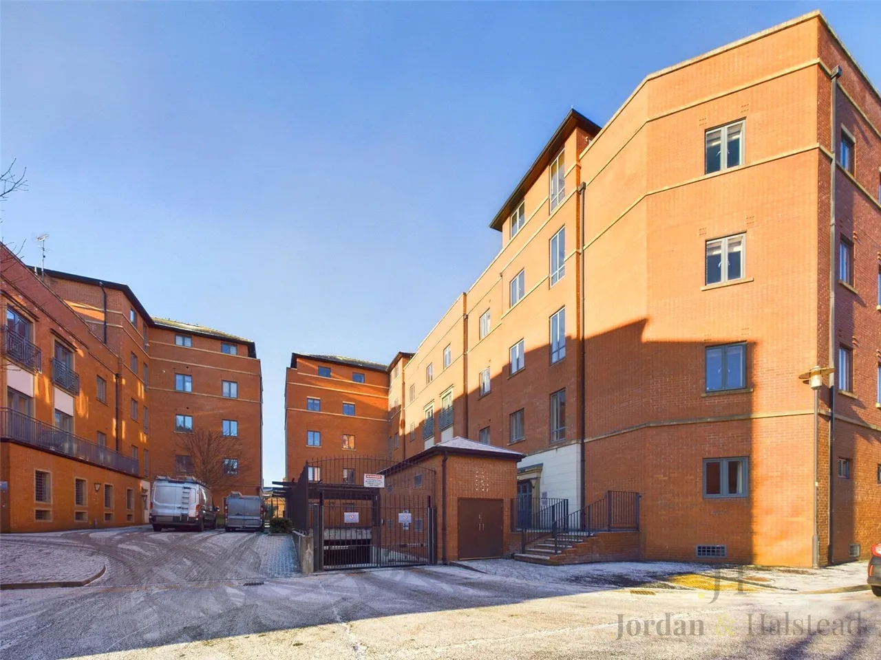 2 bed flat for sale, The Square, Chester, CH1