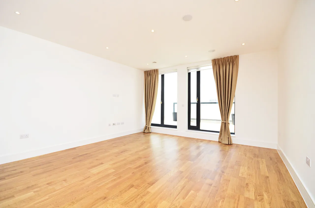 12 Waldorf Place, 3 Fairmont Mews, London, photo 10