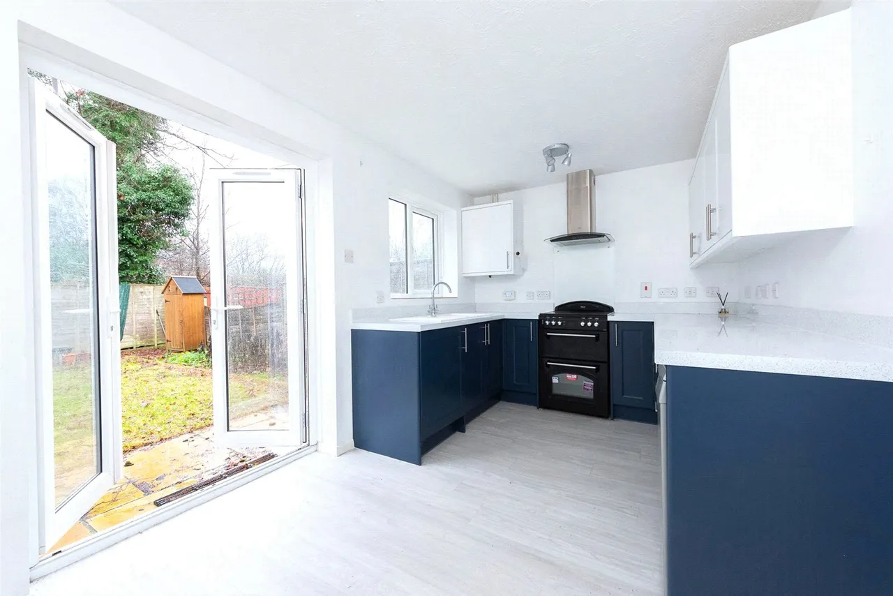 Derry Close, Ash Vale, Guildford, Surrey, GU12 5SR, photo 2