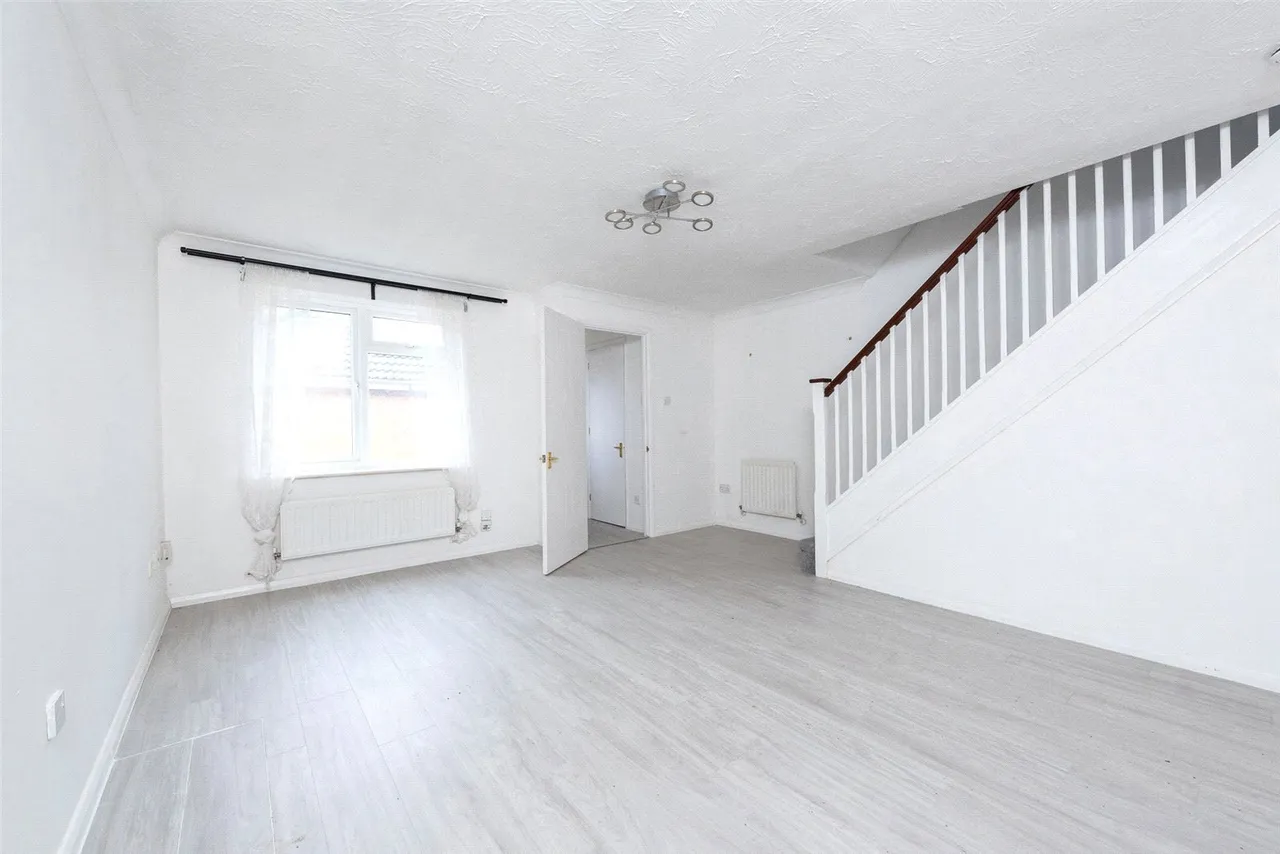 Derry Close, Ash Vale, Guildford, Surrey, GU12 5SR, photo 3