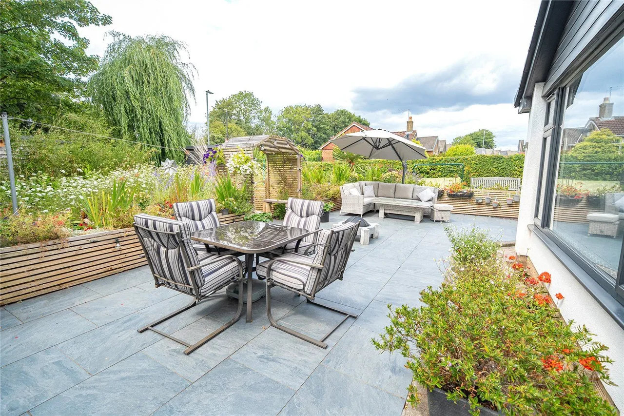 Long Lane, Barwick in Elmet, LS15, photo 28