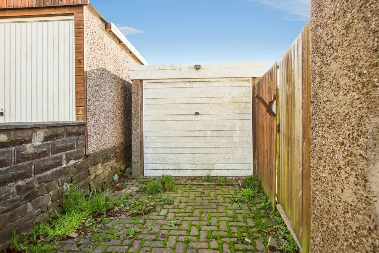 Vicar Park Road, Halifax, HX2, photo 11