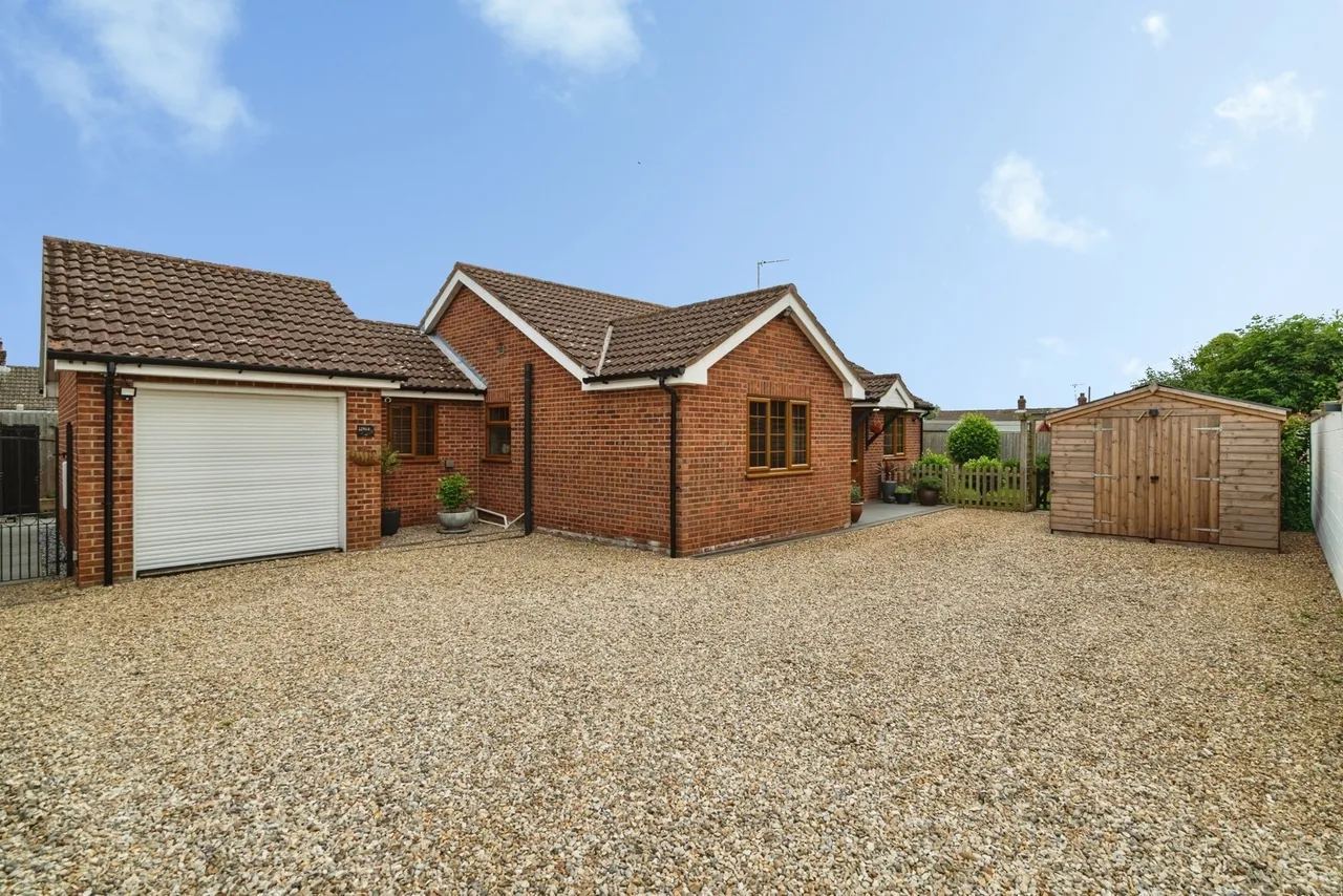 3 bed property for sale — Station Road, Potter Heigham, Great Yarmouth, Norfolk, NR29