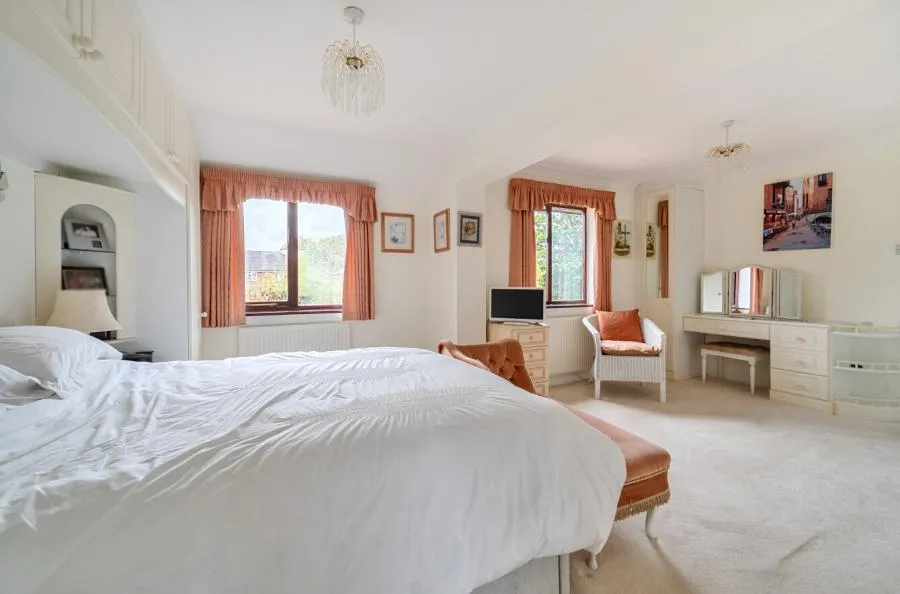 Shorland Oaks, Bracknell, RG42, photo 8
