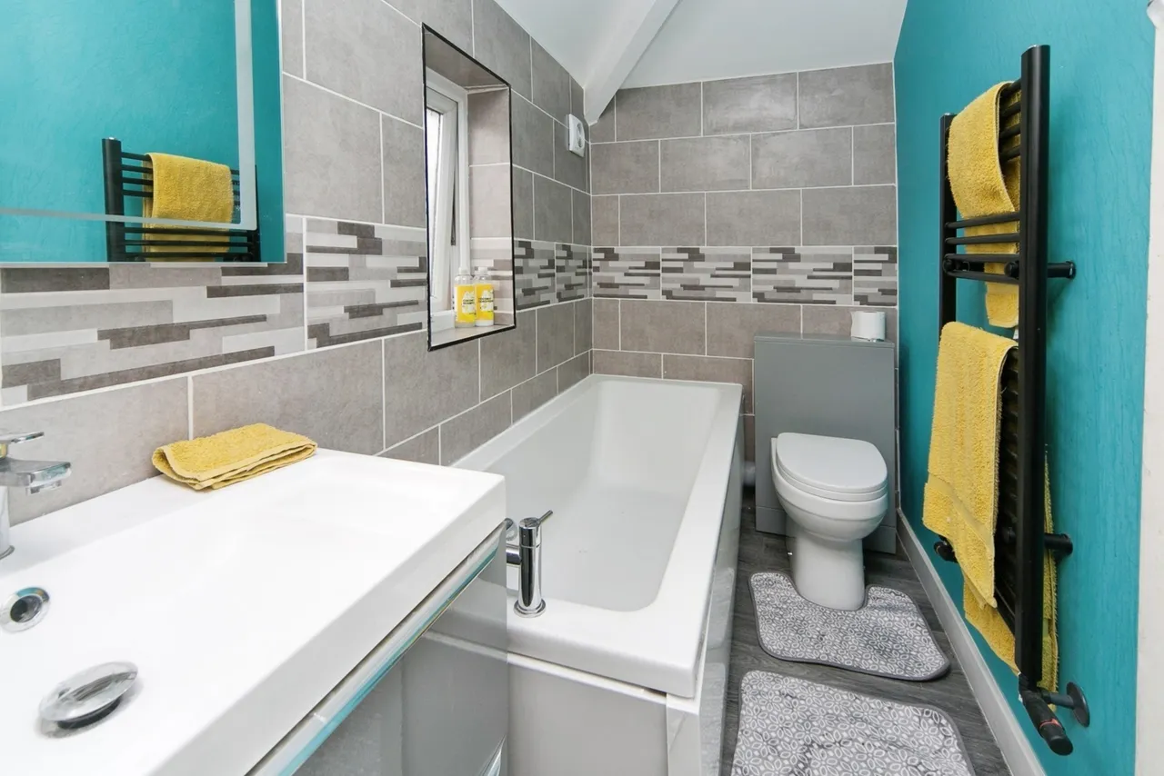 Ronald Avenue, Llandudno Junction, LL31, photo 9