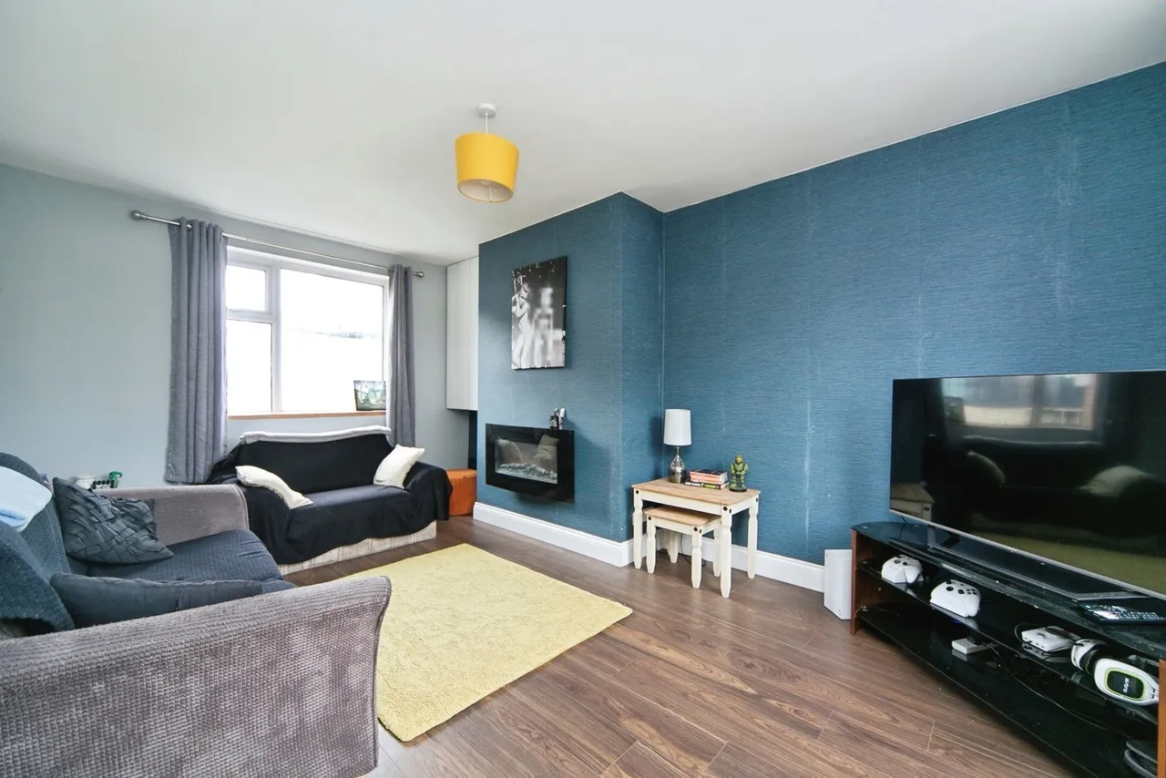 Ronald Avenue, Llandudno Junction, LL31, photo 6