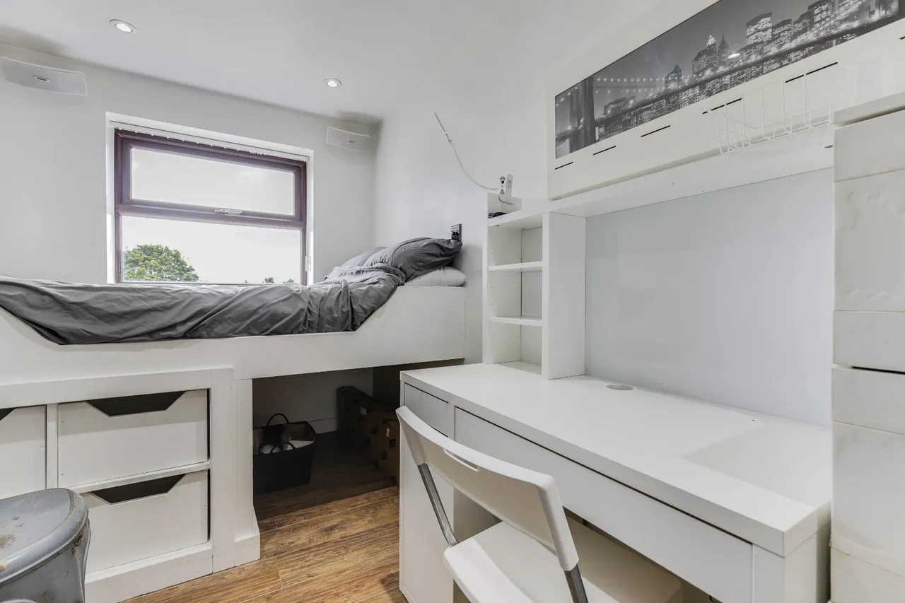 Belle Vue Road, Leeds, LS3, photo 5